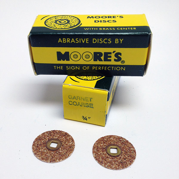 [21615] MOORE'S Hard Garnet Disc 3/4 SNAP-ON
